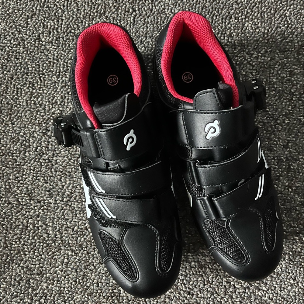 NWOT Peloton Cycling Shoes - Picture 3 of 8